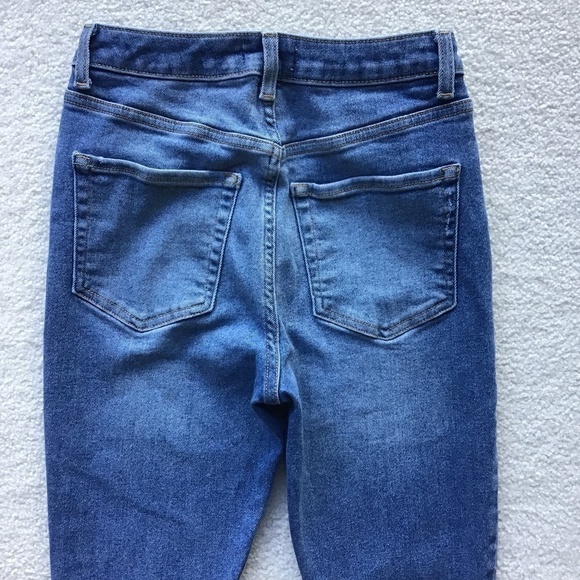 FOREVER 21 SKINNY DISTRESSED BLUE JEANS Size 25 - Picture 3 of 6